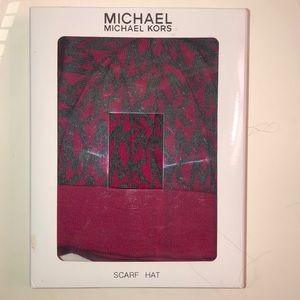 BRAND NEW! Michael Kors Hat & Scarf Set